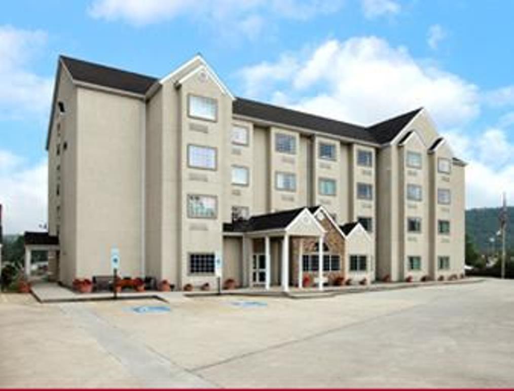 Quality Inn & Suites Робинсвил Екстериор снимка