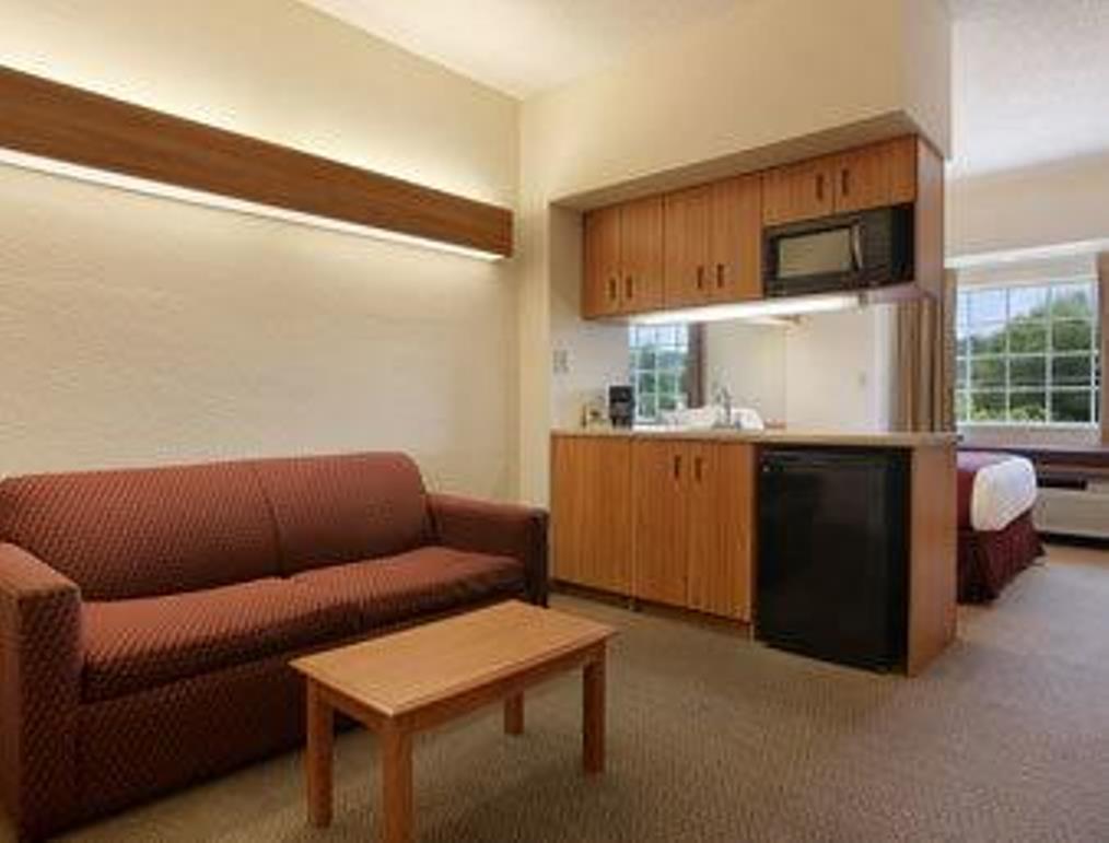 Quality Inn & Suites Робинсвил Екстериор снимка